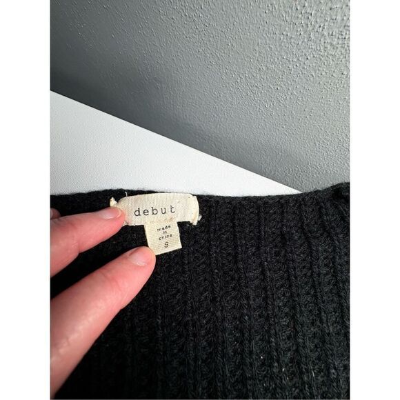 Slouchy Sweater Top with Pearl Beads - Picture 6 of 7